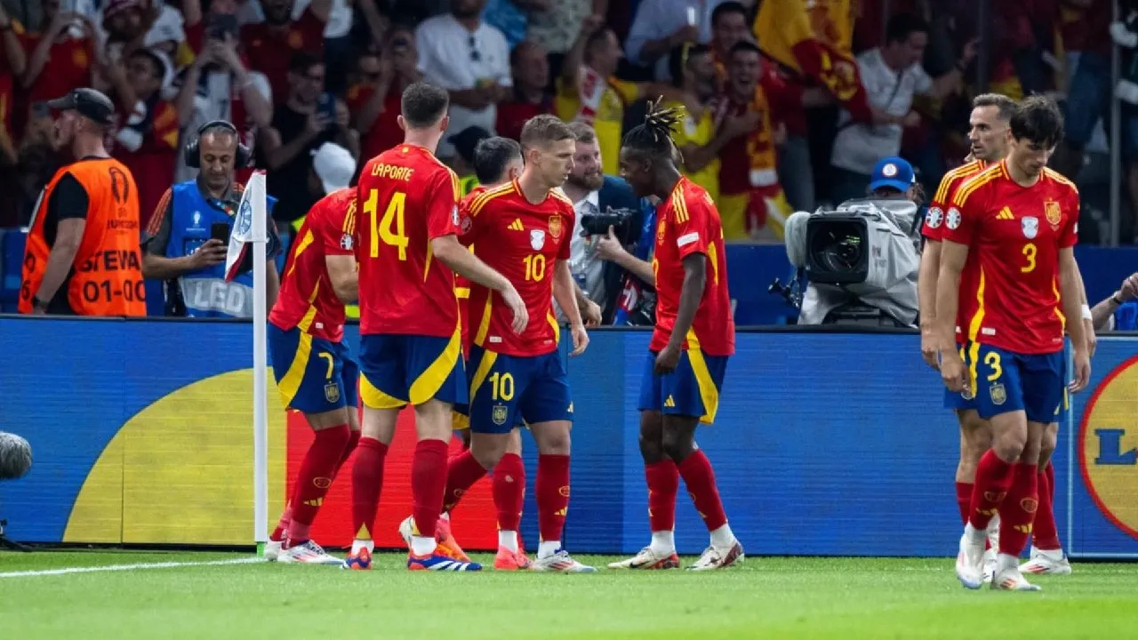 Fotbollskanalen Speltips 15/10: Spanien leder sin Nations League-grupp under ledning av Luis de la Fuente. Kan Serbien, överraska och kämpa sig till viktiga poäng?